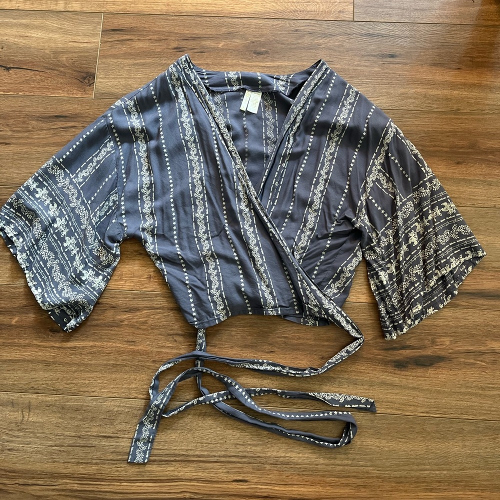 Front tie shirt